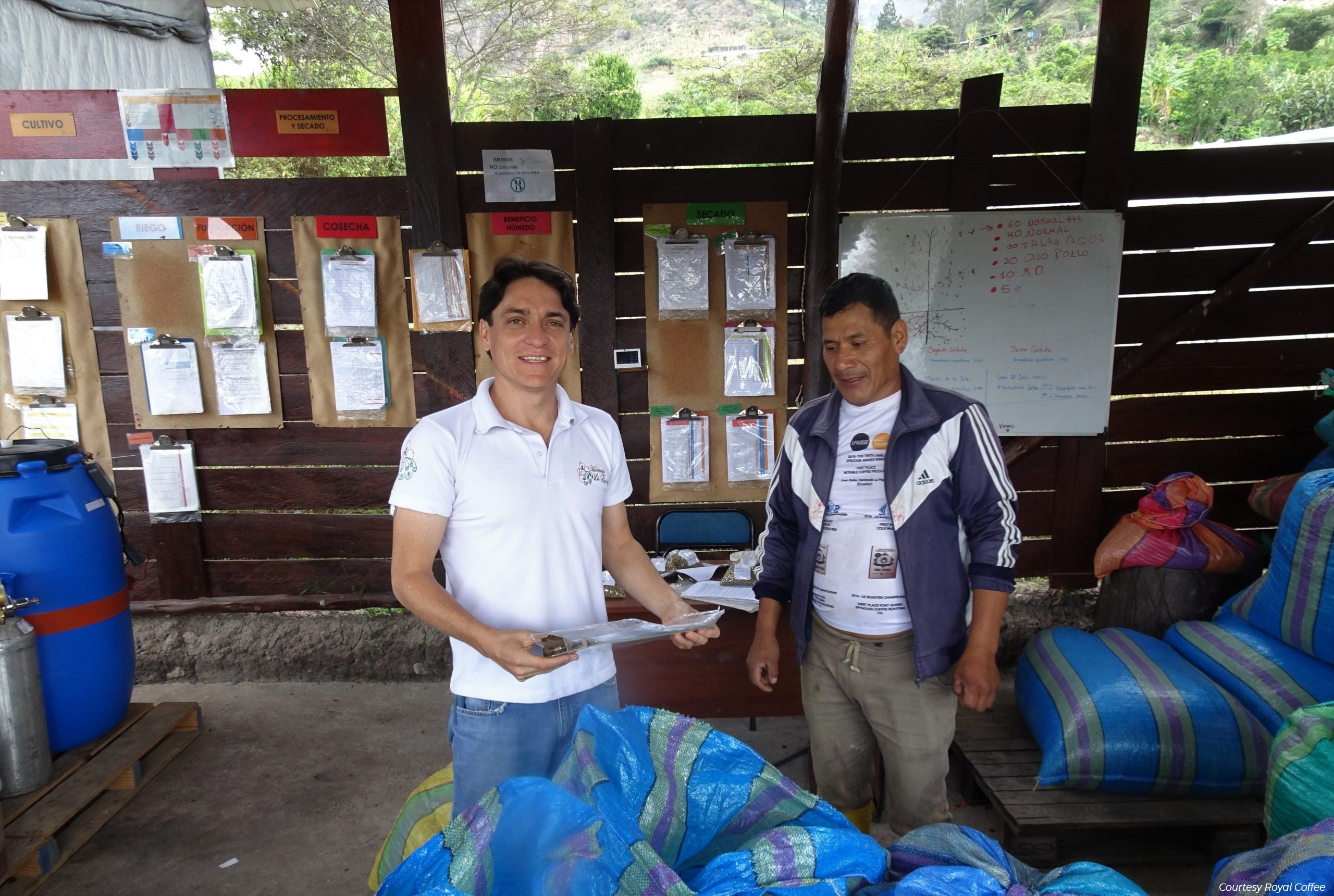 Ecuador Hacienda la Papaya Oak Barrel Typica Natural